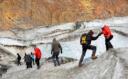 02-Tamaroff, Adrian - Caminata por el glaciar - Actividades Humanas - Aceptada